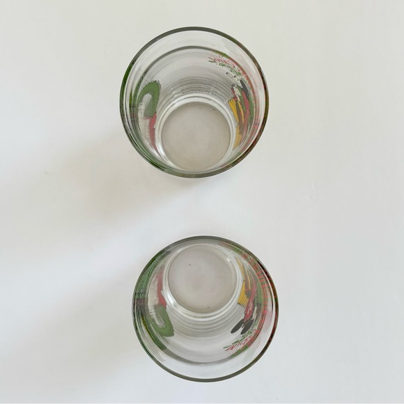 Vintage 1982 Walt Disney and The Coca Cola Company Mickey's Christmas Glasses - Picture 9 of 11